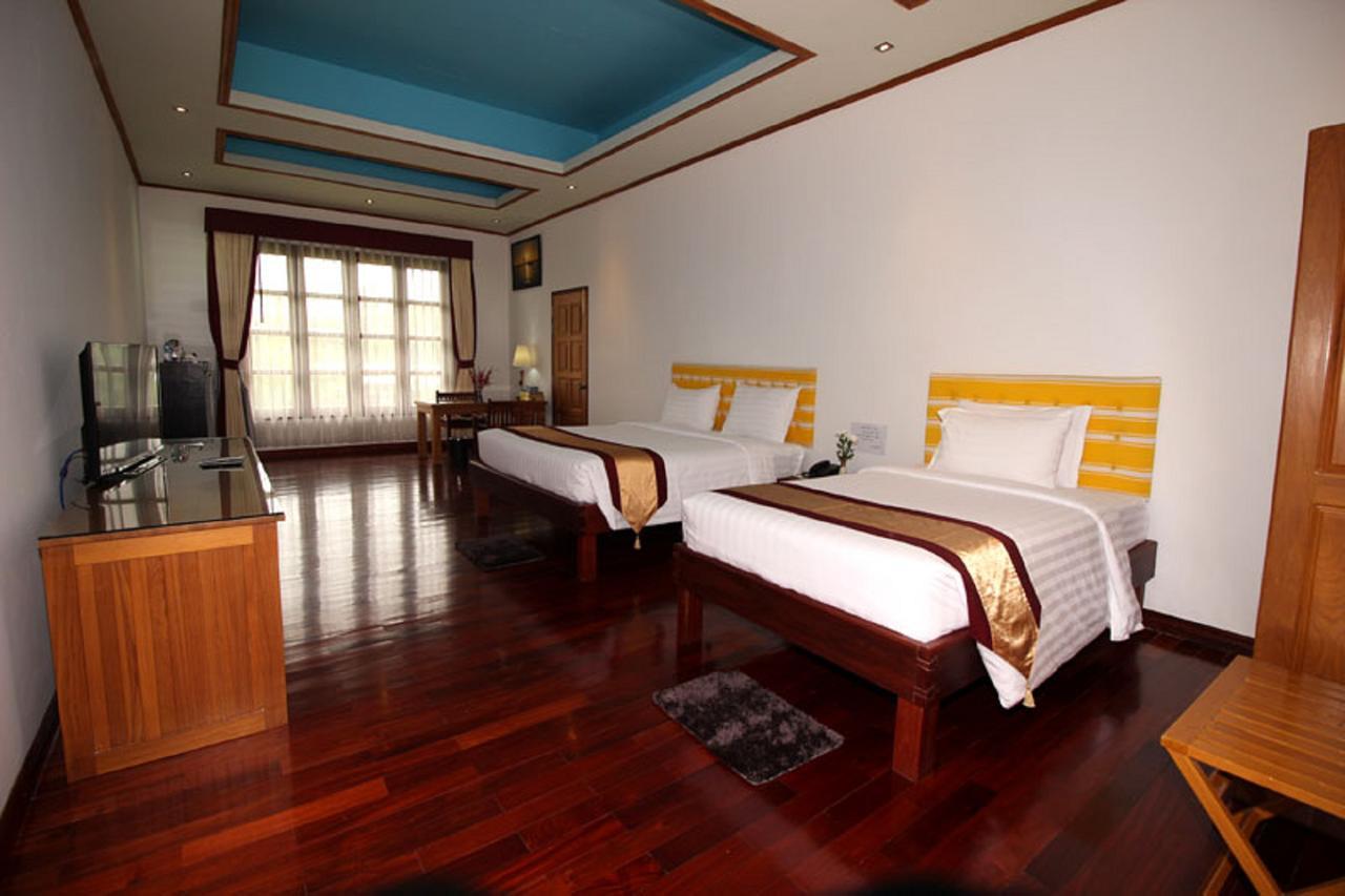 Myanmar Life Hotel Yangon Extérieur photo