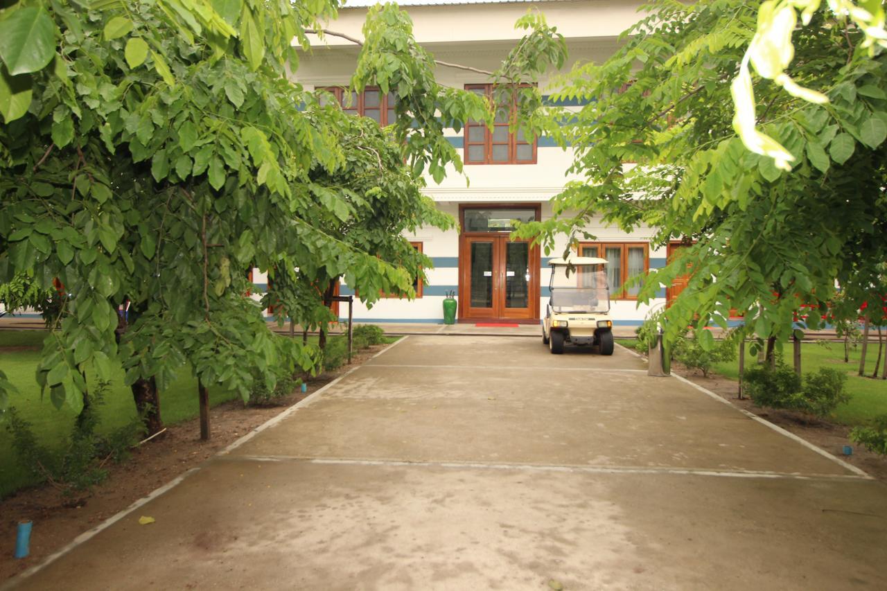 Myanmar Life Hotel Yangon Extérieur photo