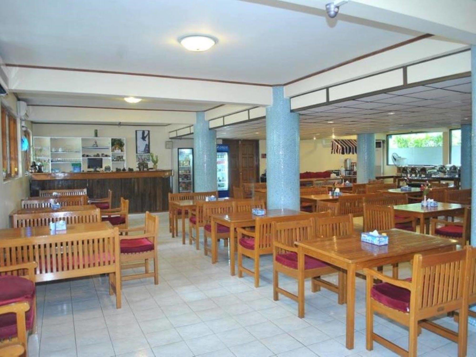 Myanmar Life Hotel Yangon Extérieur photo